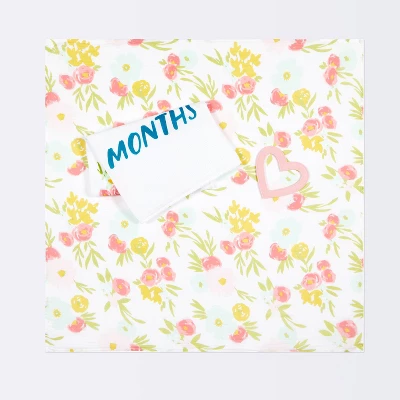 Muslin Blankets With Felt Frame Floral - Cloud Island™ 2 Muslin Blankets With Felt Frame Floral - Cloud Island™ - Image 2